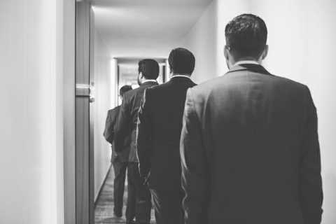 groomsmen getting ready